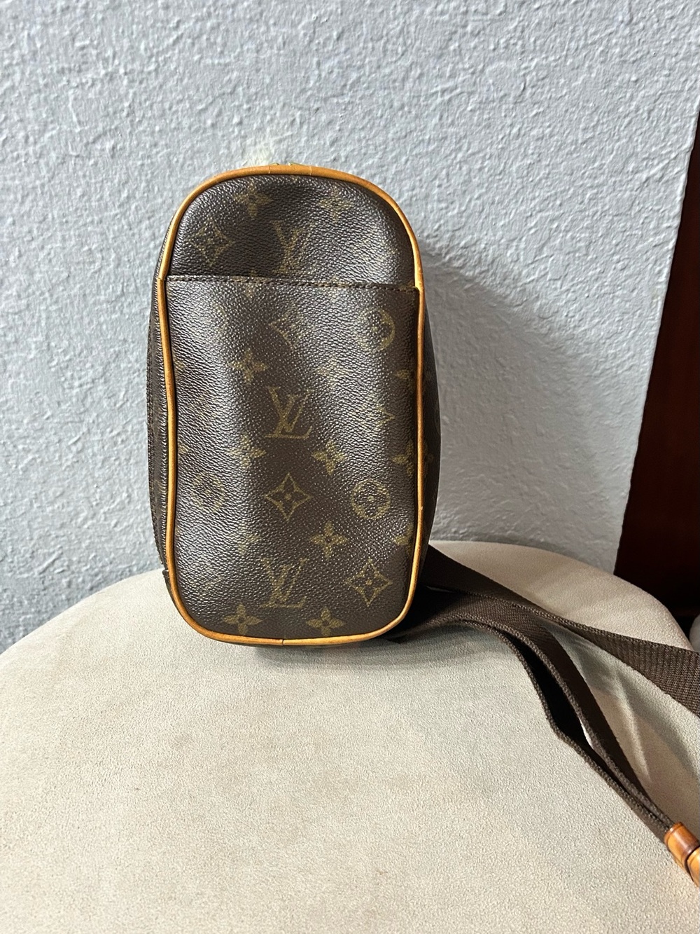 Louis Vuitton Unisex Monogram Canvas Shoulder Bag in Brown with Tan Trim
